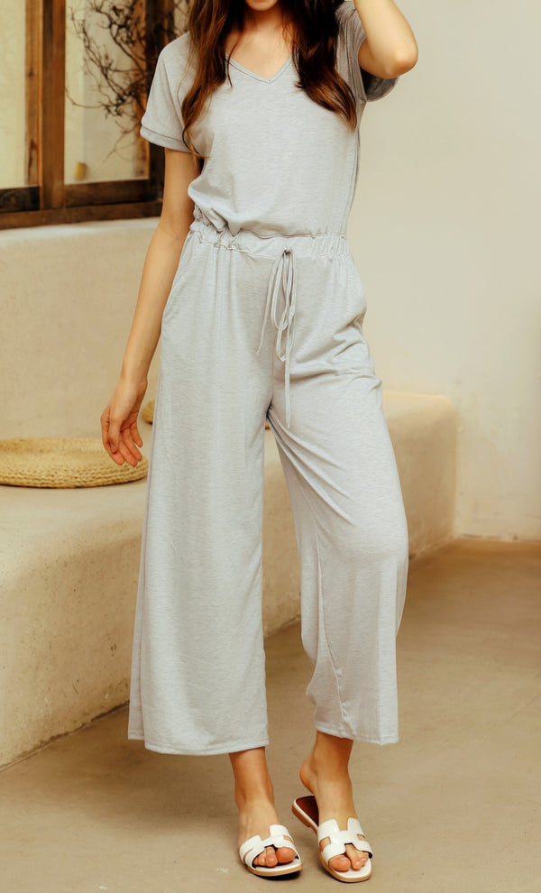 Light Grey Loose Jumpsuit With Short Sleeve